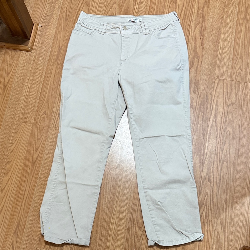 Lee Women's Straight Leg Pants - Light khaki